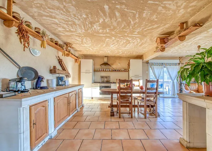 L'ecurie 度假居 *