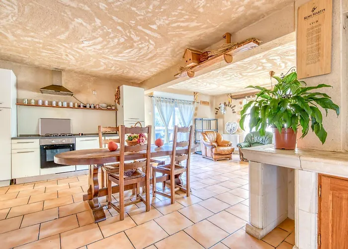 L'ecurie 度假居 Guizengeard